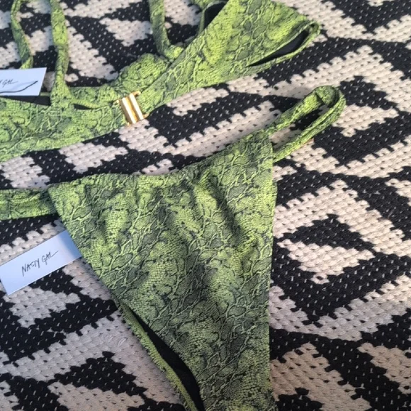 Nasty Gal Neon Green Snake Print Bikini - Picture 9 of 12